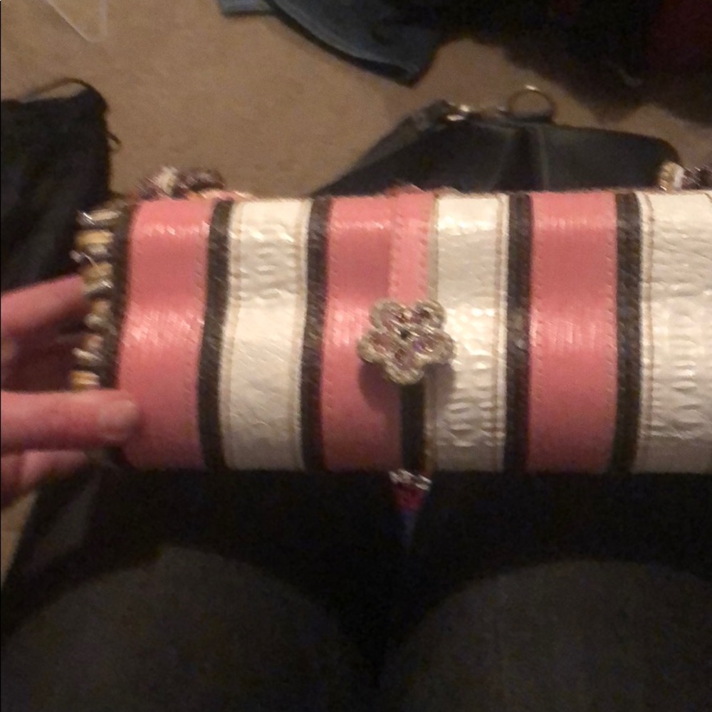 Purse - Picture 4 of 4
